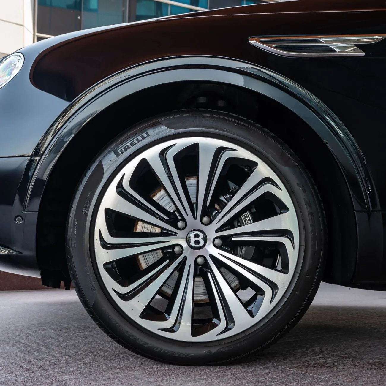2021 Bentley Bentayga V8, 16/16