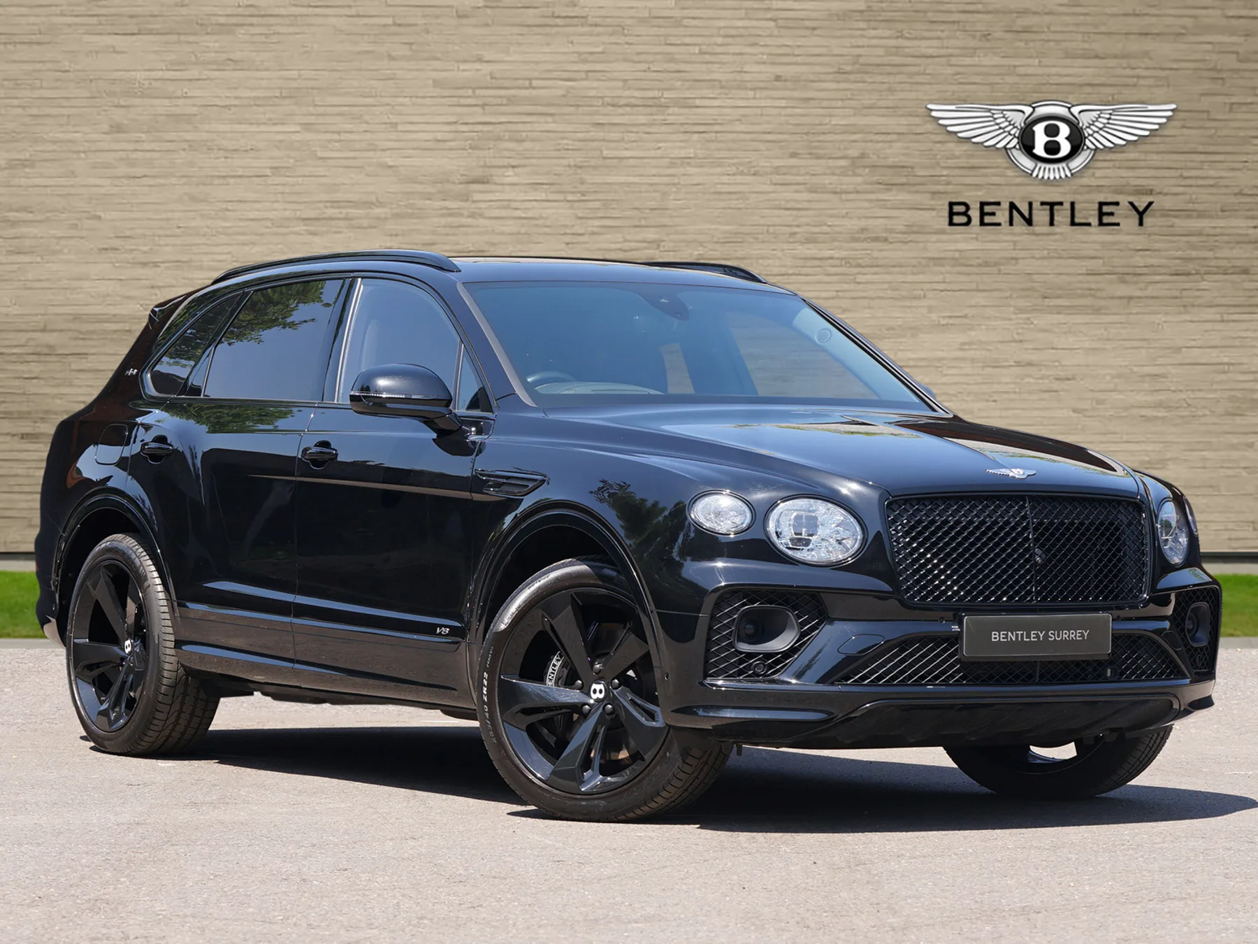 2021 Bentley Bentayga V8 angeboten von einer Vertragshändlergruppe in Ripley, Vereinigtes Königreich, Hauptfoto