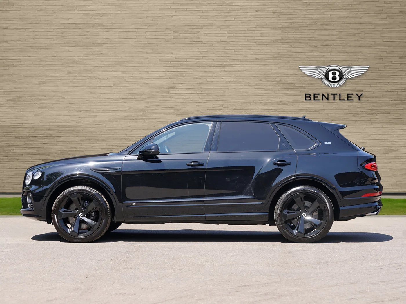 2021 Bentley Bentayga V8 angeboten von einer Vertragshändlergruppe in Ripley, Vereinigtes Königreich, Foto 5 von 25