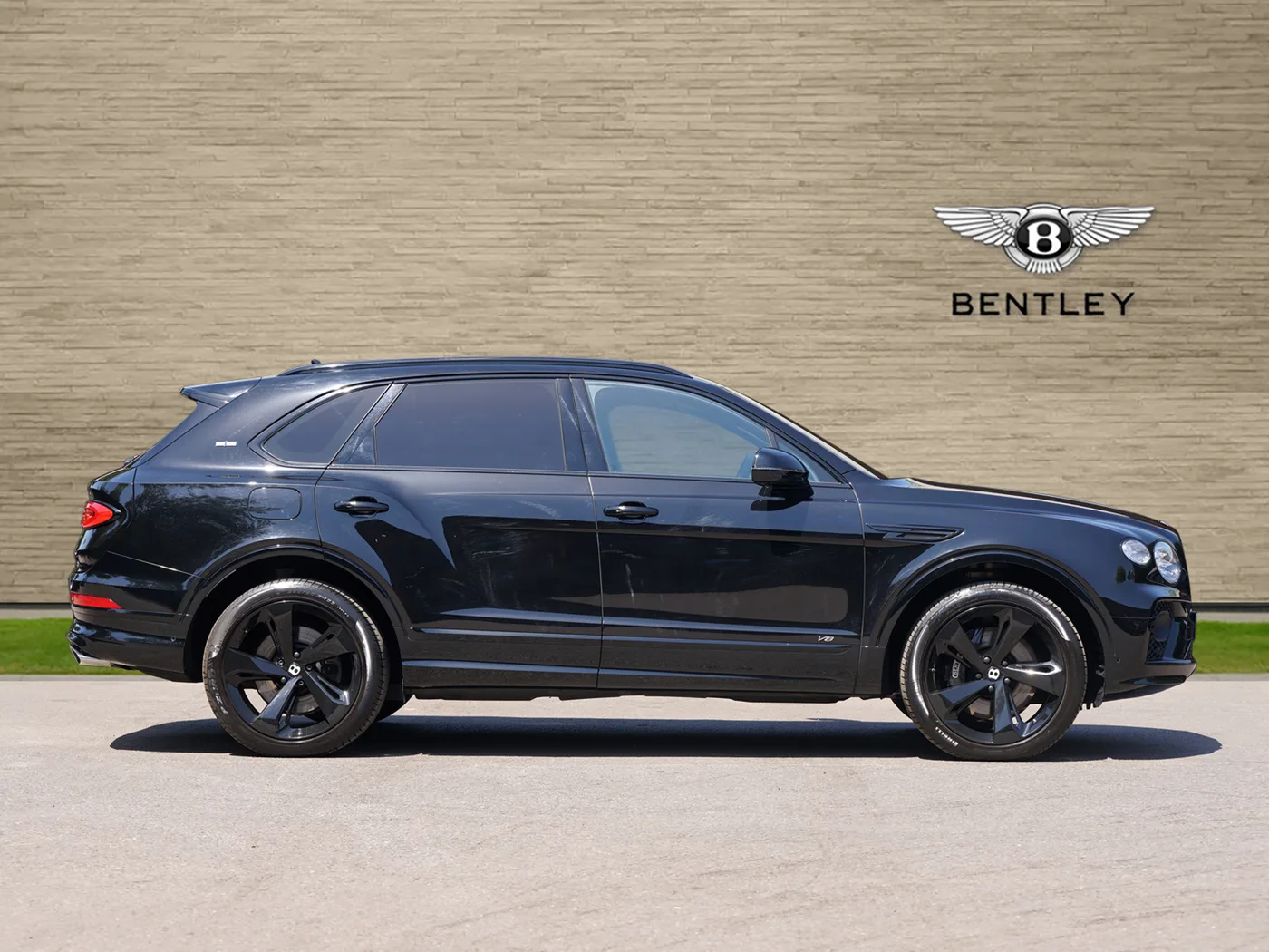 2021 Bentley Bentayga V8 angeboten von einer Vertragshändlergruppe in Ripley, Vereinigtes Königreich, Foto 7 von 25