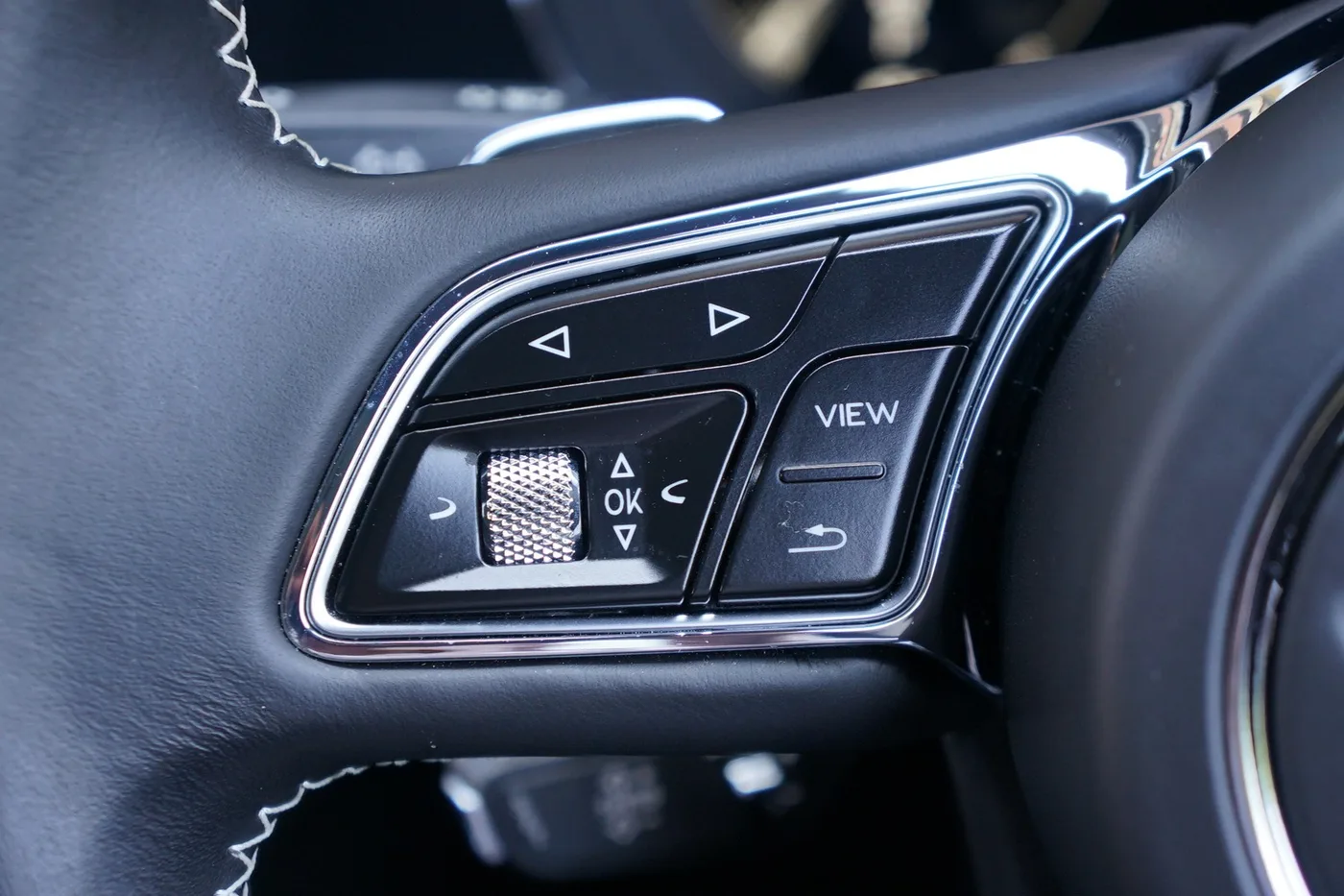 2021 Bentley Bentayga V8 angeboten von einer Vertragshändlergruppe in Ripley, Vereinigtes Königreich, Foto 14 von 25