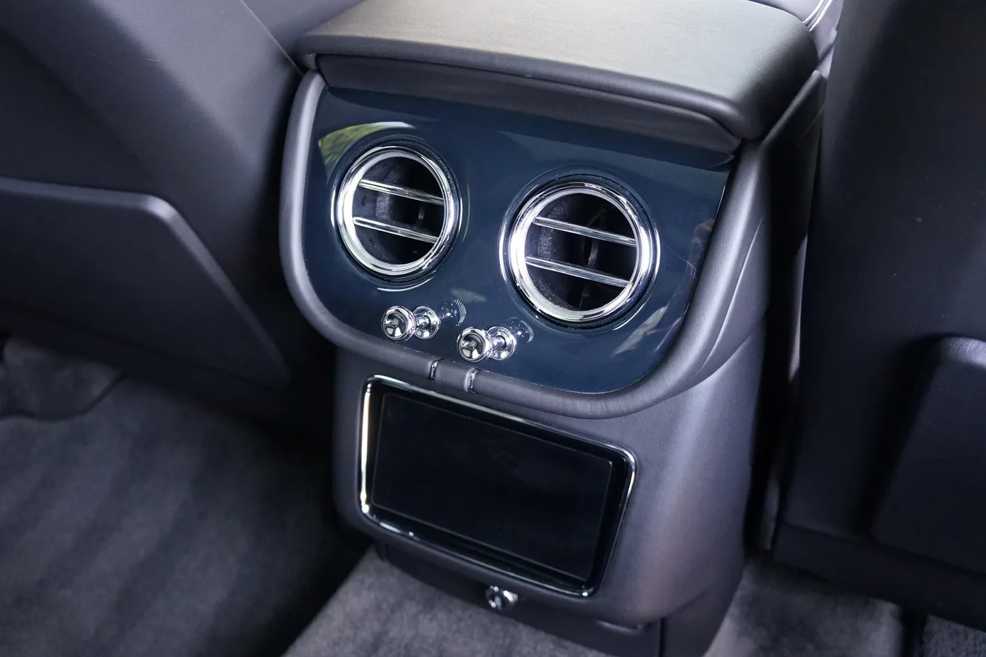 2021 Bentley Bentayga V8 angeboten von einer Vertragshändlergruppe in Ripley, Vereinigtes Königreich, Foto 25 von 25