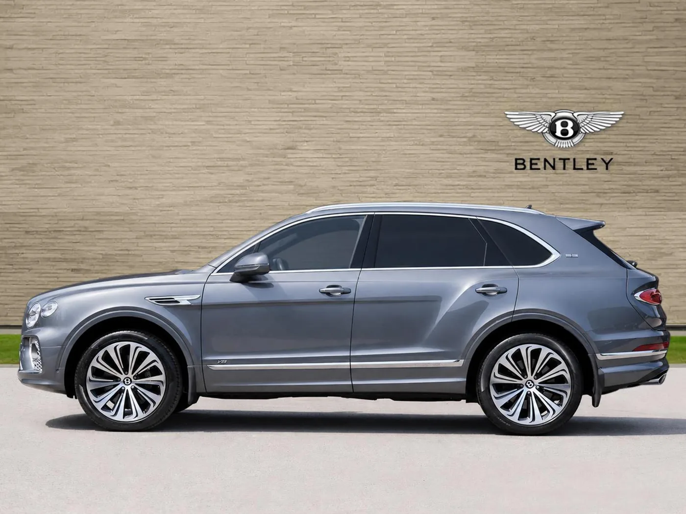 2021 Bentley Bentayga V8 angeboten von einer Vertragshändlergruppe in Ripley, Vereinigtes Königreich, Foto 5 von 25