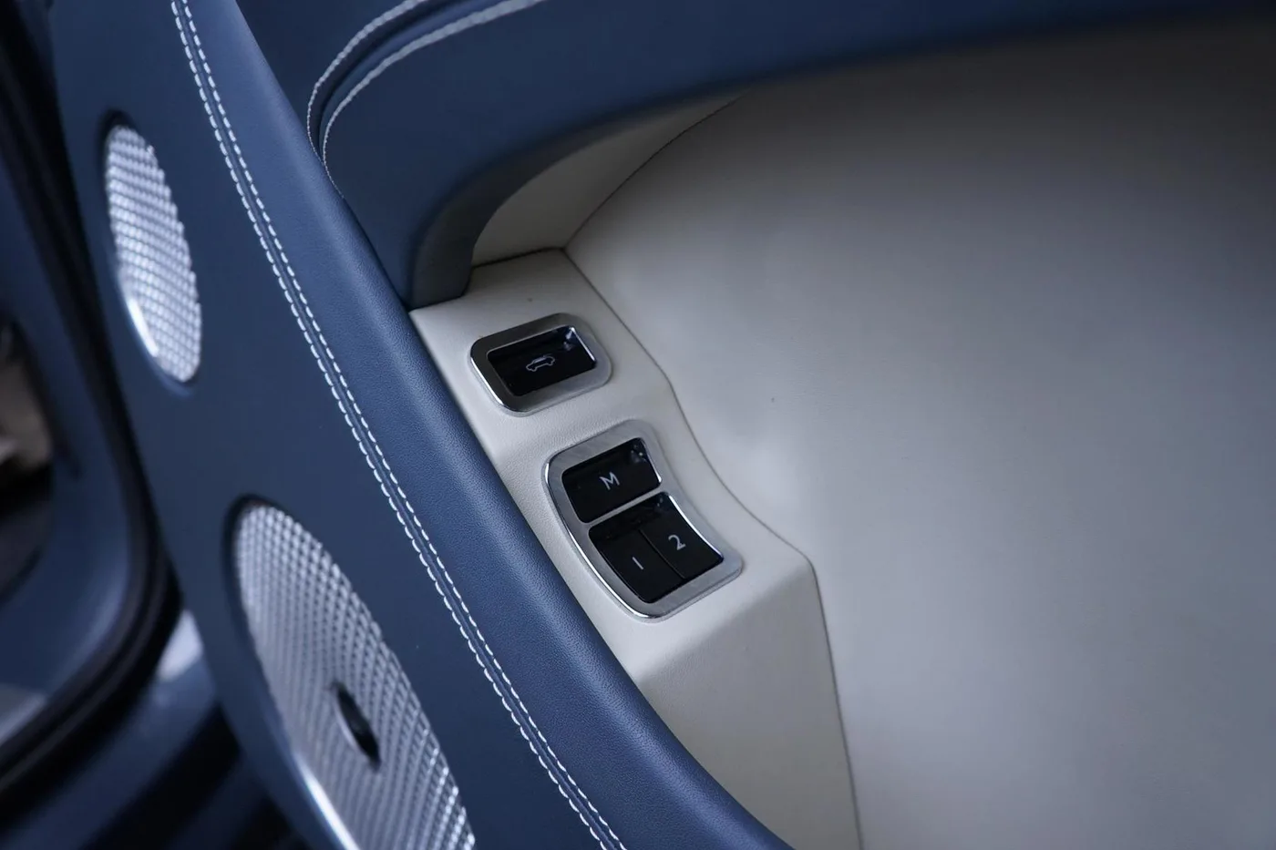 2021 Bentley Bentayga V8 angeboten von einer Vertragshändlergruppe in Ripley, Vereinigtes Königreich, Foto 23 von 25