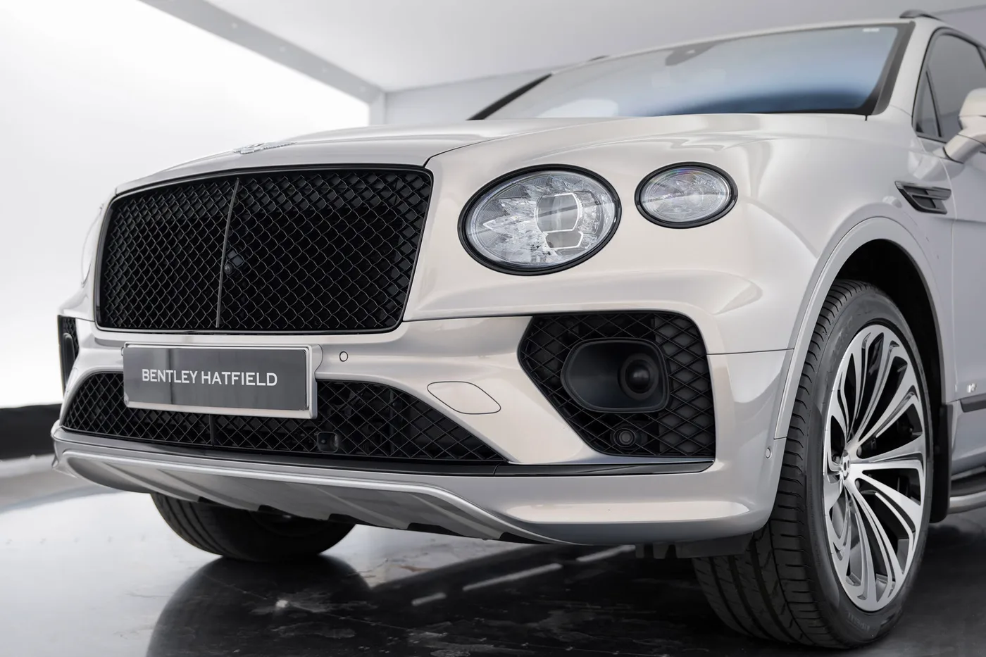 2021 Bentley Bentayga V8 angeboten von einer Vertragshändlergruppe in Hatfield, Vereinigtes Königreich, Foto 20 von 25