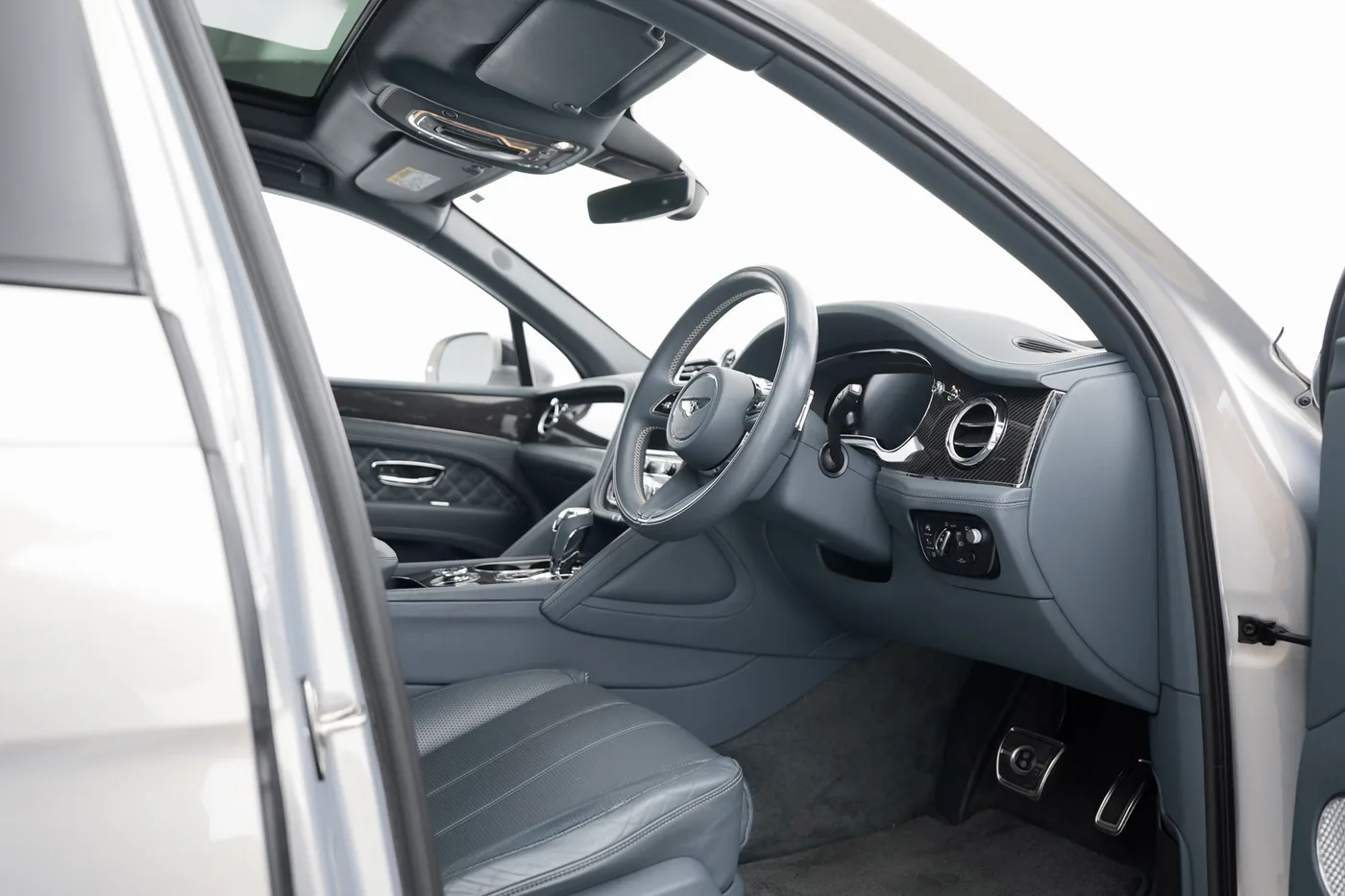 2021 Bentley Bentayga V8 angeboten von einer Vertragshändlergruppe in Hatfield, Vereinigtes Königreich, Foto 22 von 25