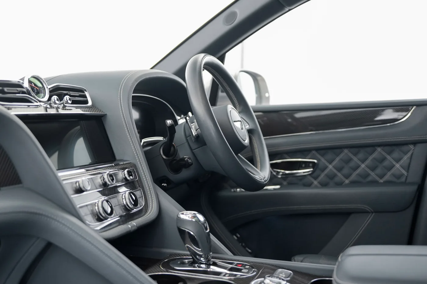 2021 Bentley Bentayga V8 angeboten von einer Vertragshändlergruppe in Hatfield, Vereinigtes Königreich, Foto 25 von 25