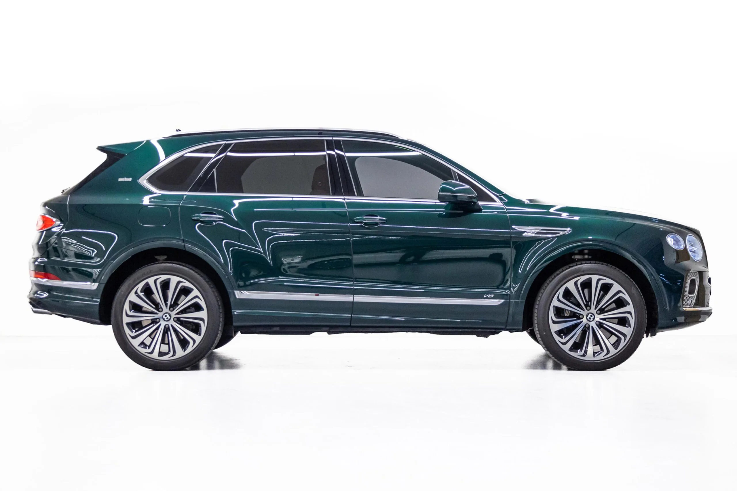 2021 Bentley Bentayga V8 First Edition, 2/28