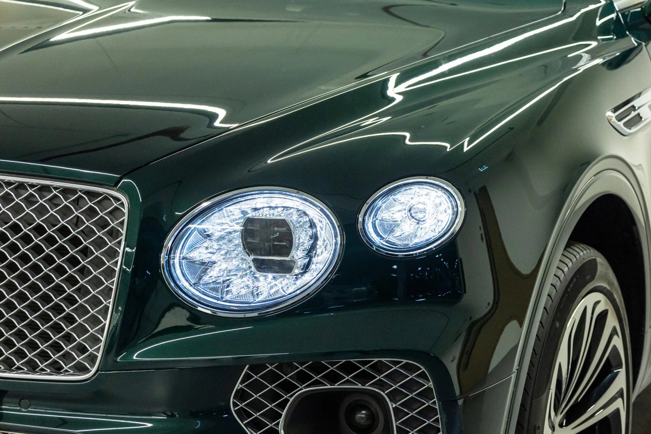 2021 Bentley Bentayga V8 First Edition, 5/28