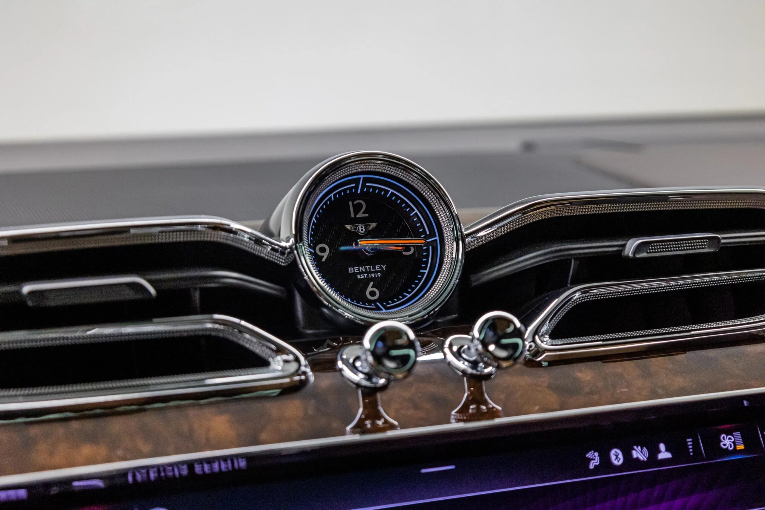2021 Bentley Bentayga V8 First Edition, 13/28