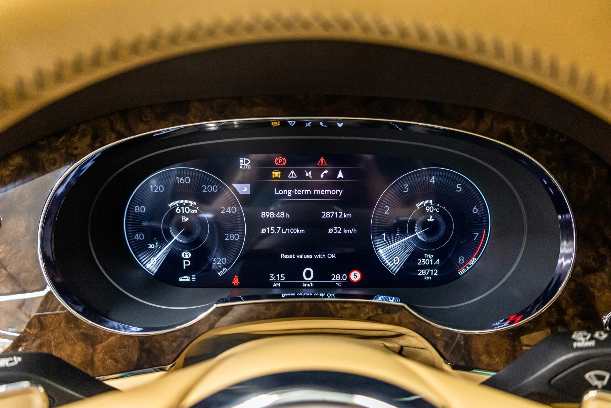 2021 Bentley Bentayga V8 First Edition, 15/28