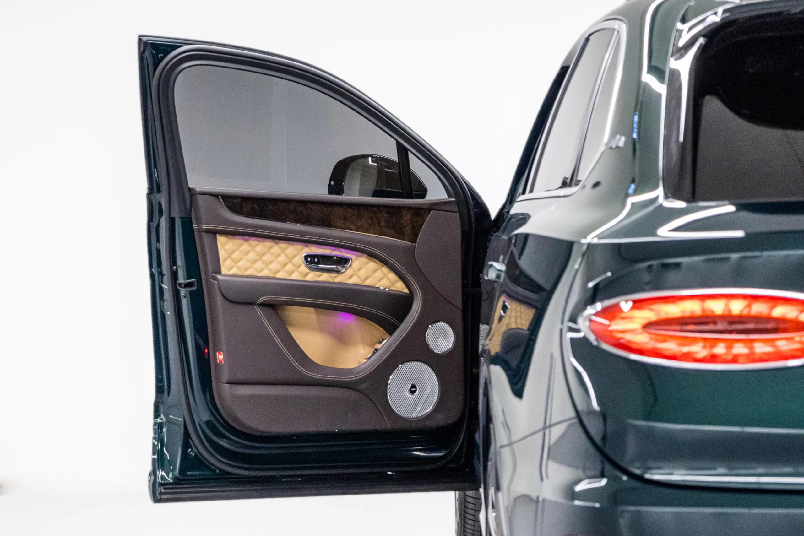2021 Bentley Bentayga V8 First Edition, 25/28