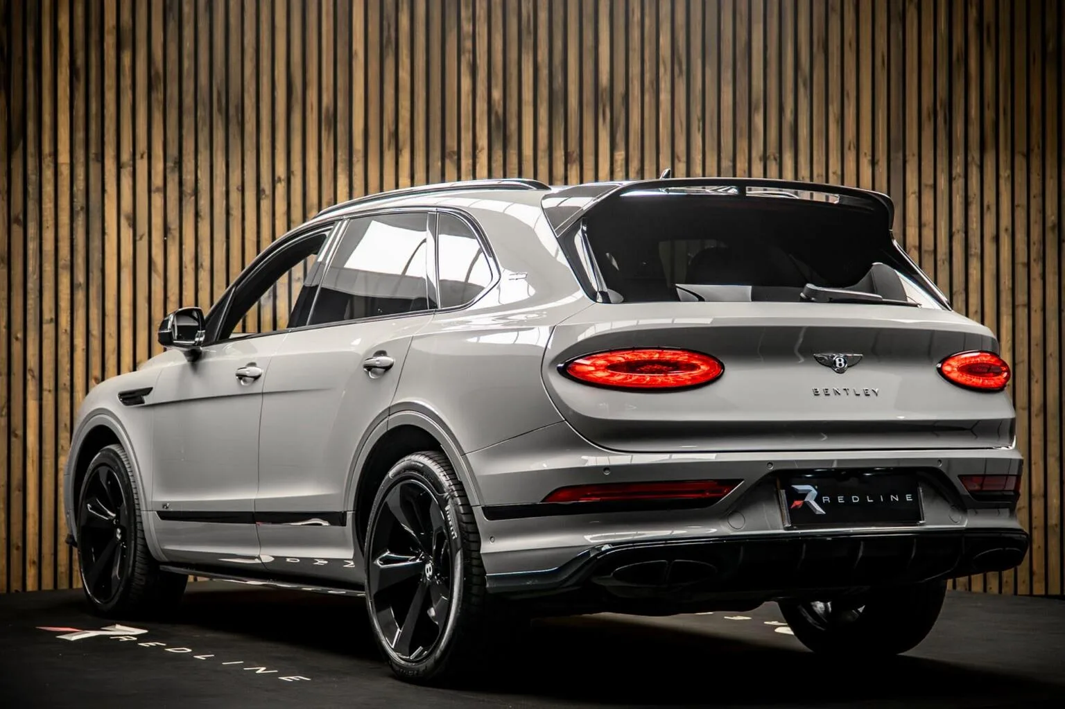 2021 Bentley Bentayga V8, 3/30