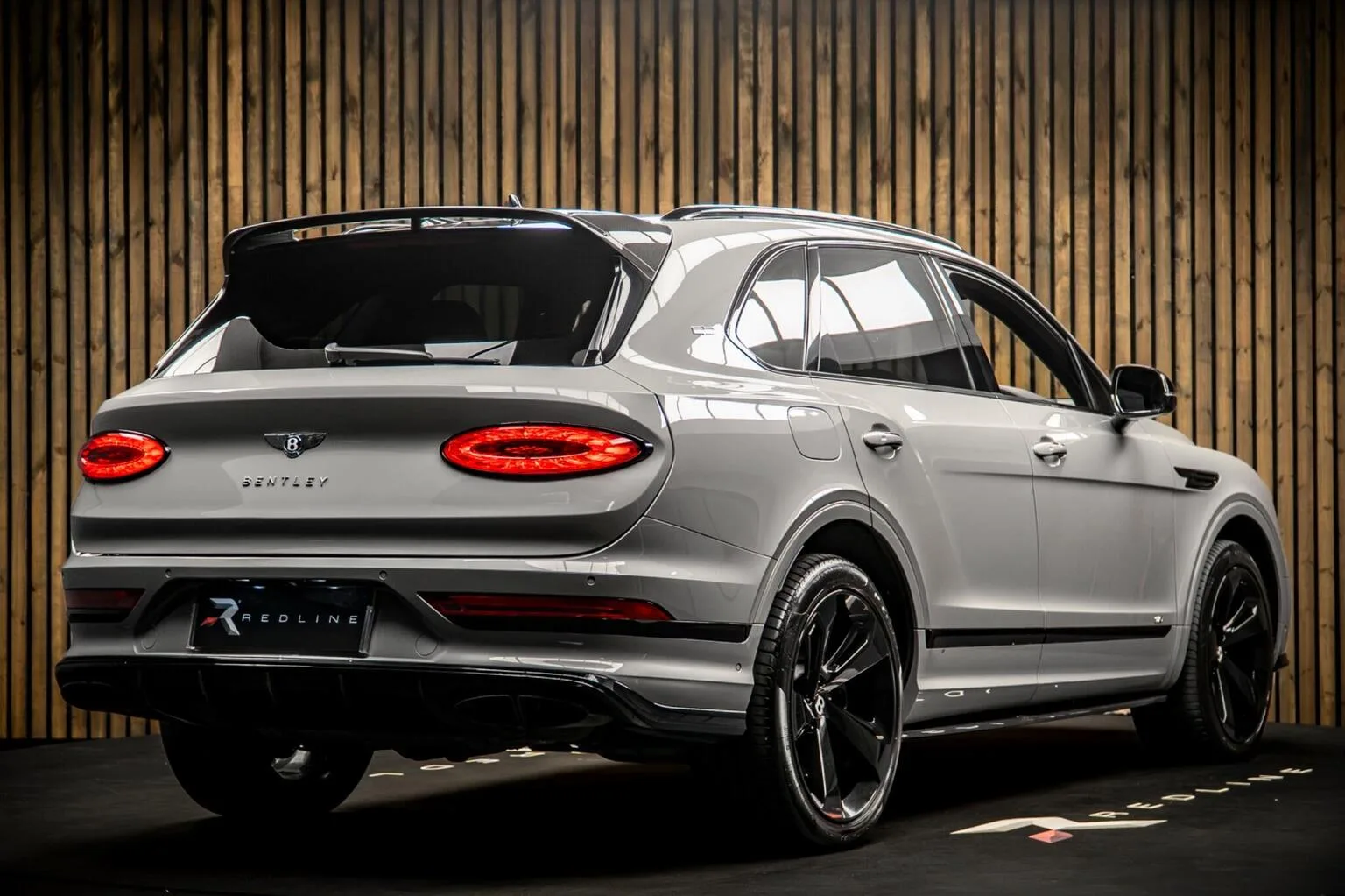 2021 Bentley Bentayga V8, 4/30