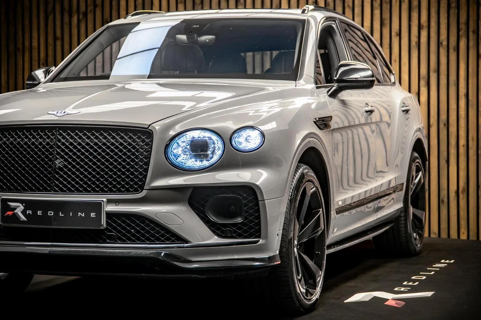 2021 Bentley Bentayga V8, 12/30