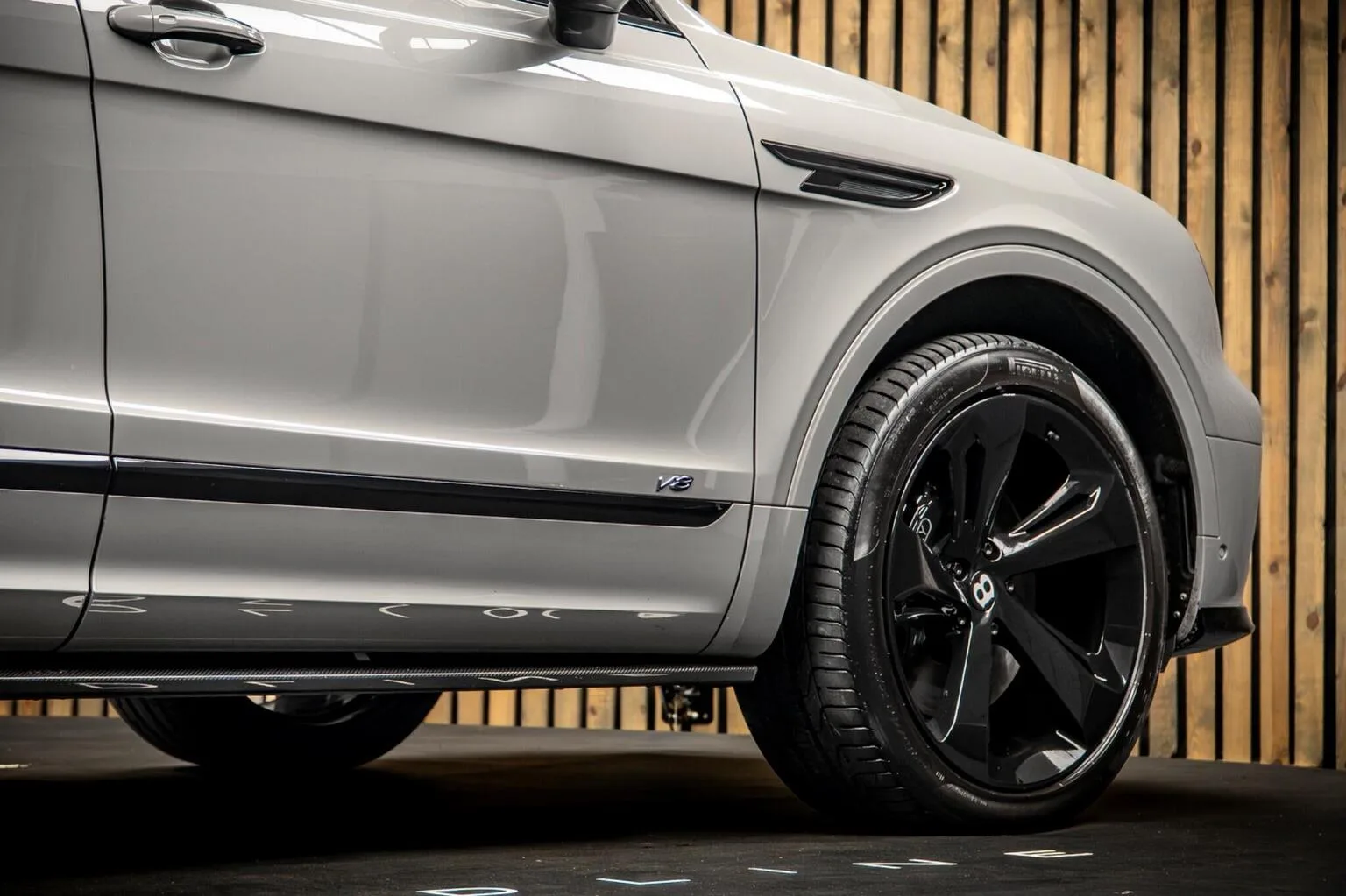 2021 Bentley Bentayga V8, 13/30