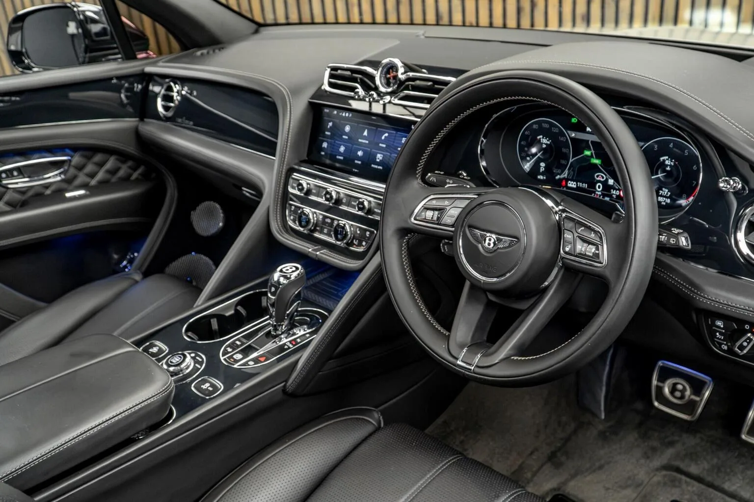 2021 Bentley Bentayga V8, 22/30