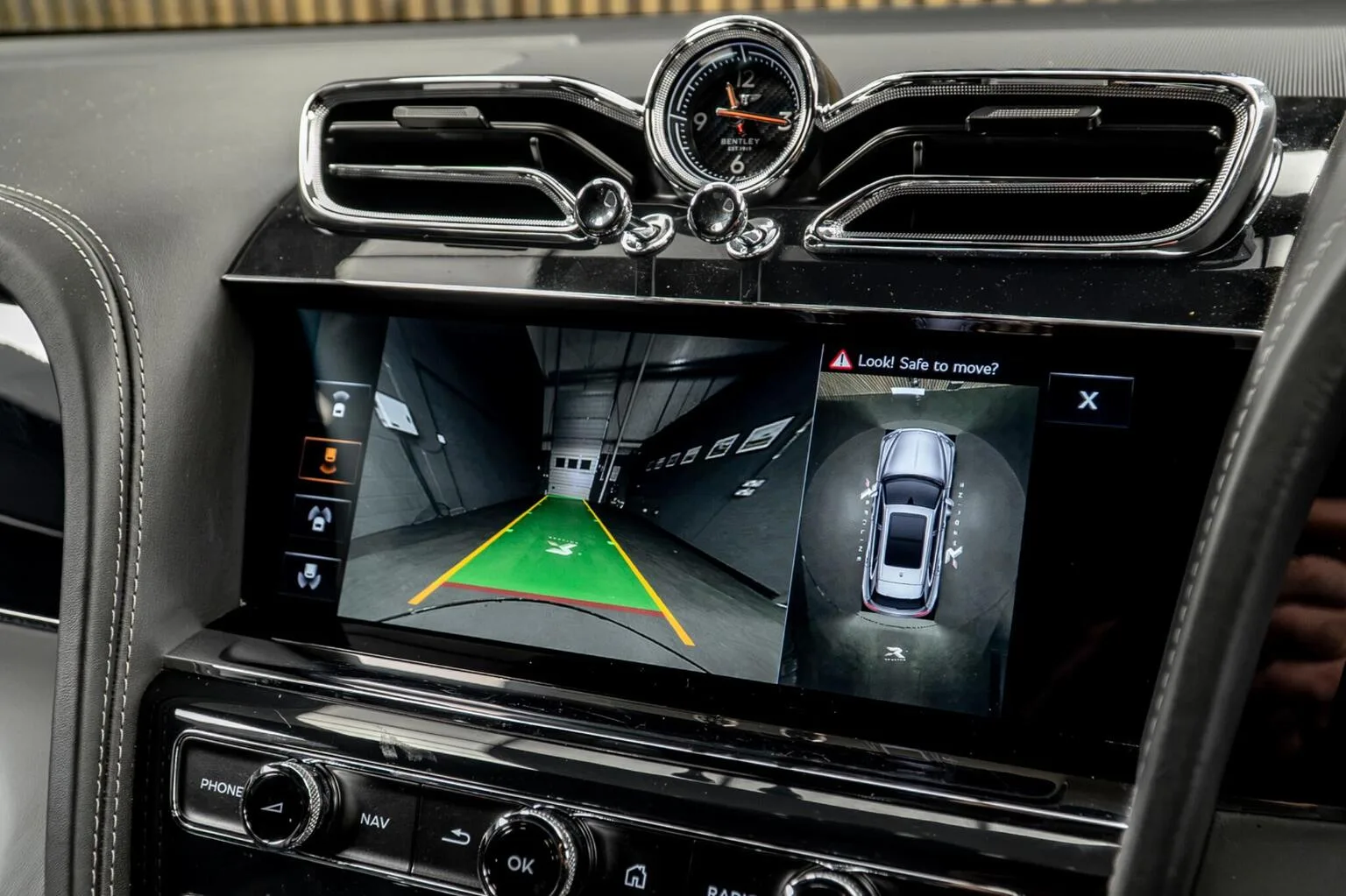 2021 Bentley Bentayga V8, 26/30