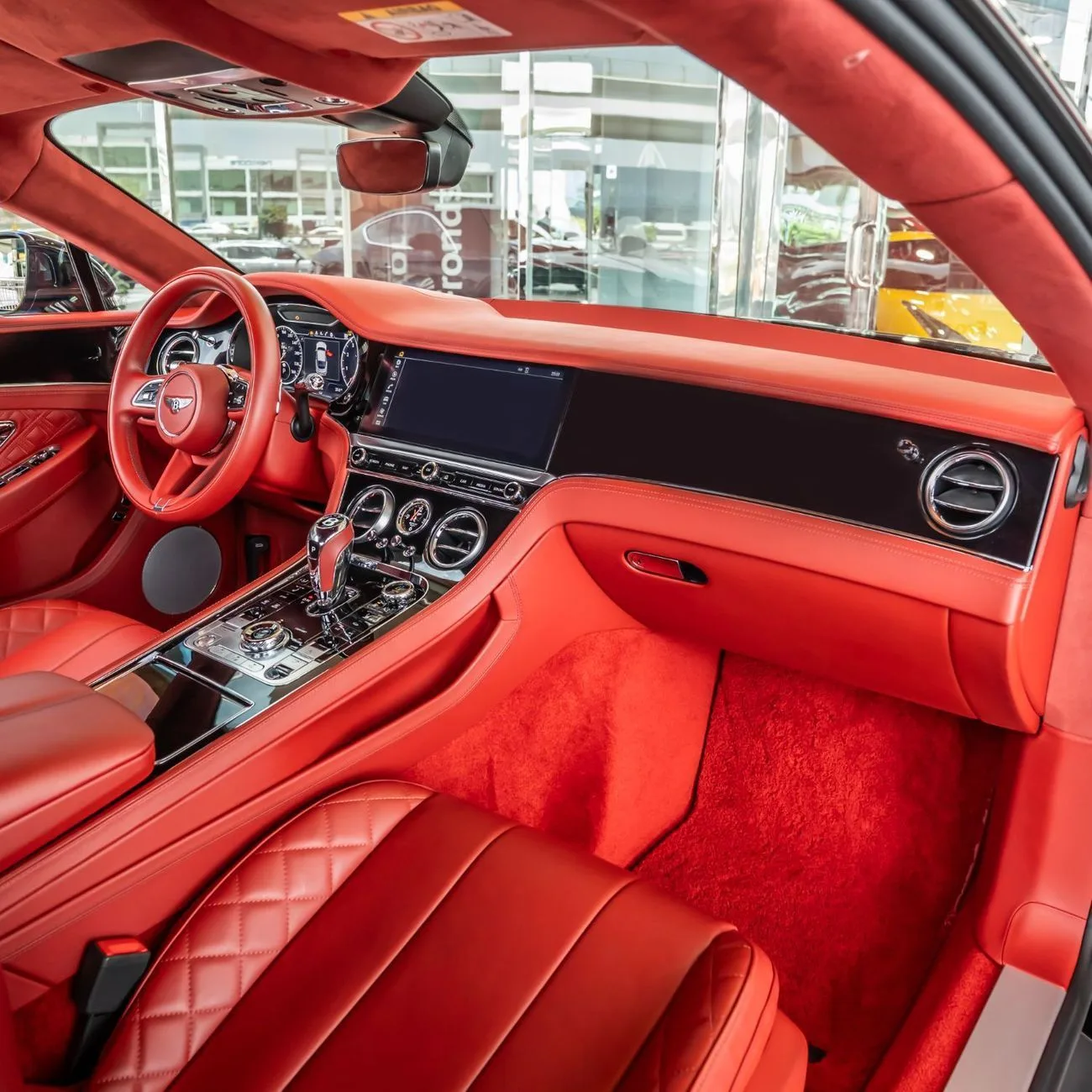 2021 Bentley Continental GT angeboten von einem Fachhändler in Dubai, Vereinigte Arabische Emirate, Foto 10 von 20