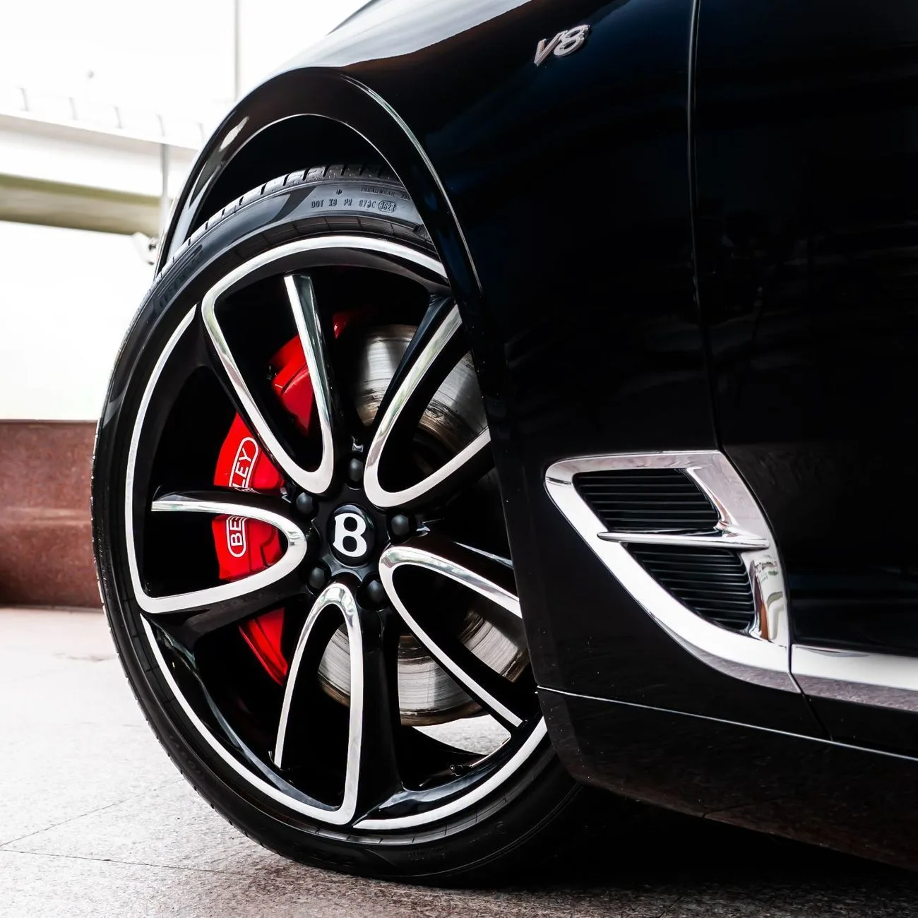 2021 Bentley Continental GT angeboten von einem Fachhändler in Dubai, Vereinigte Arabische Emirate, Foto 20 von 20