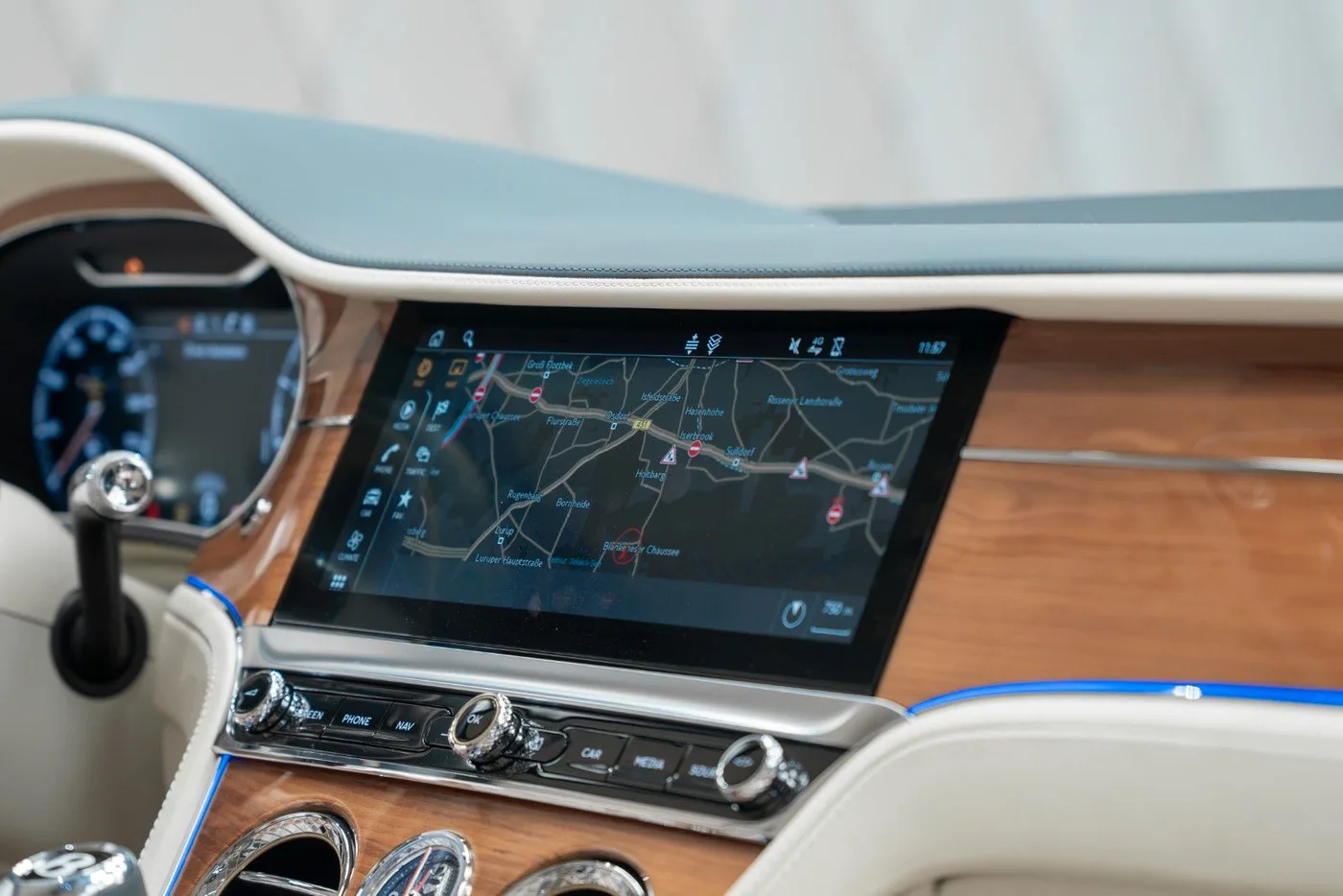 2021 Bentley Continental GT V8 proposée par un spécialiste de la supercar à Schenefeld, Allemagne, photo 17 sur 25