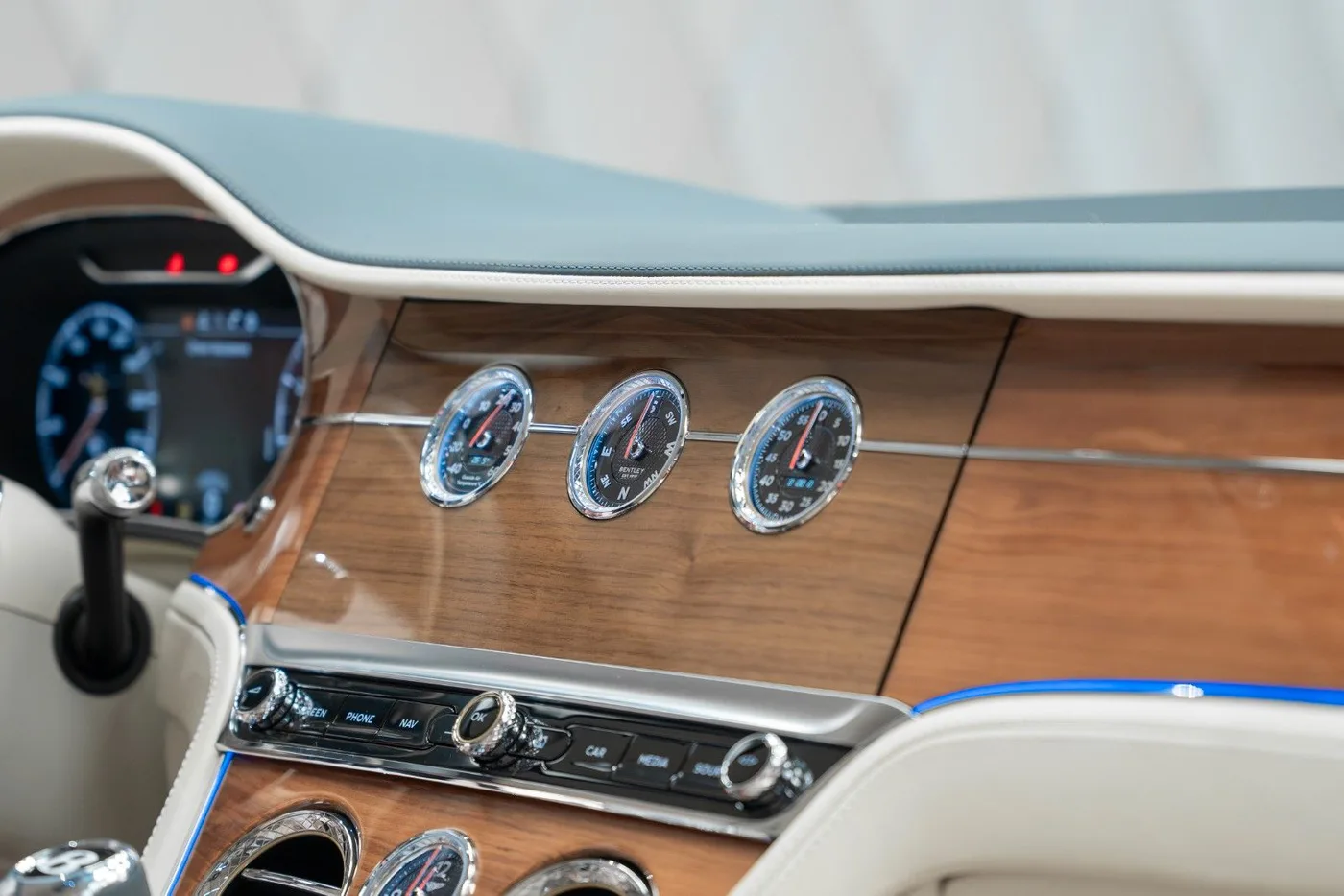2021 Bentley Continental GT V8 proposée par un spécialiste de la supercar à Schenefeld, Allemagne, photo 20 sur 25