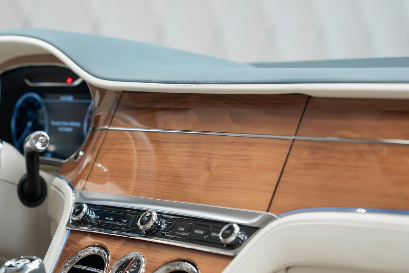 2021 Bentley Continental GT V8 proposée par un spécialiste de la supercar à Schenefeld, Allemagne, photo 21 sur 25