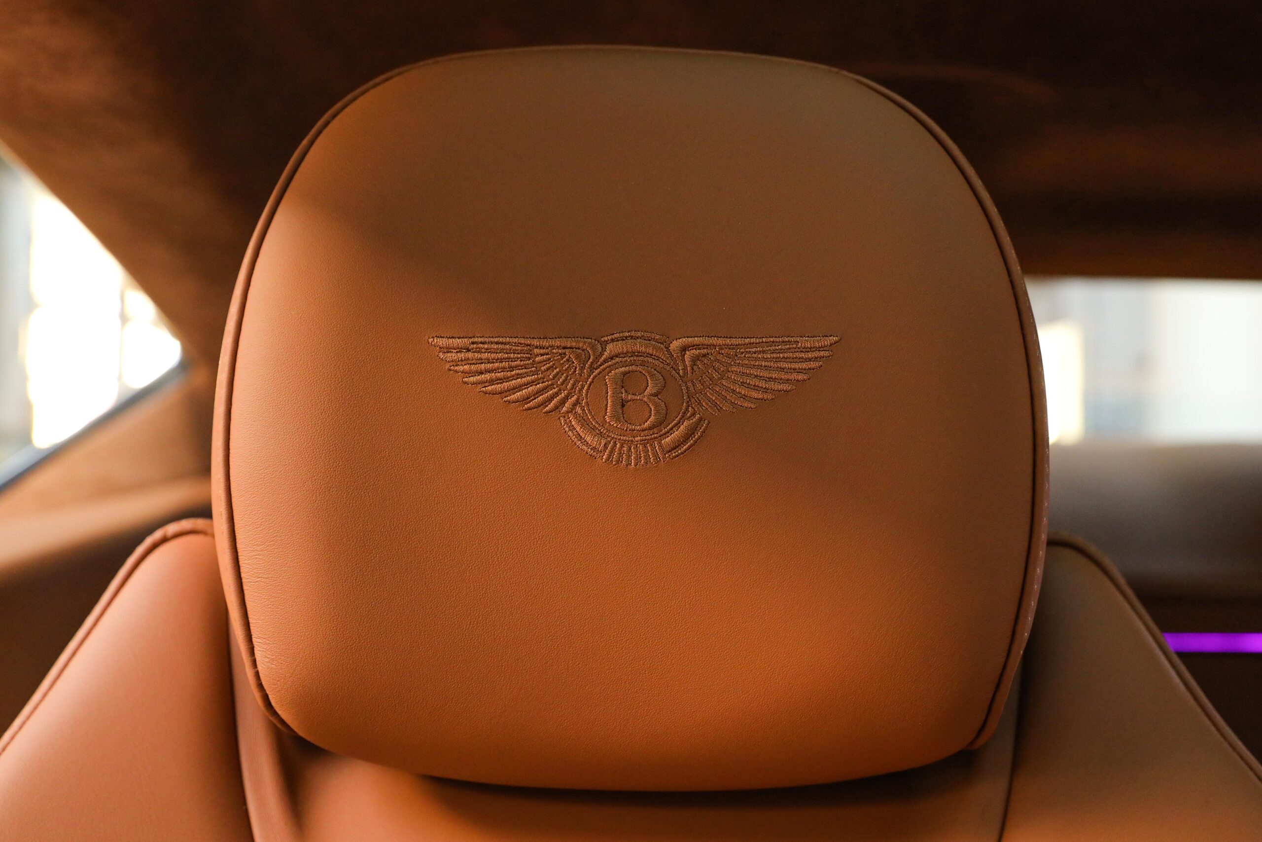 2021 Bentley Continental GT V8 angeboten von einem Fachhändler in Milan, Italien, Foto 3 von 20
