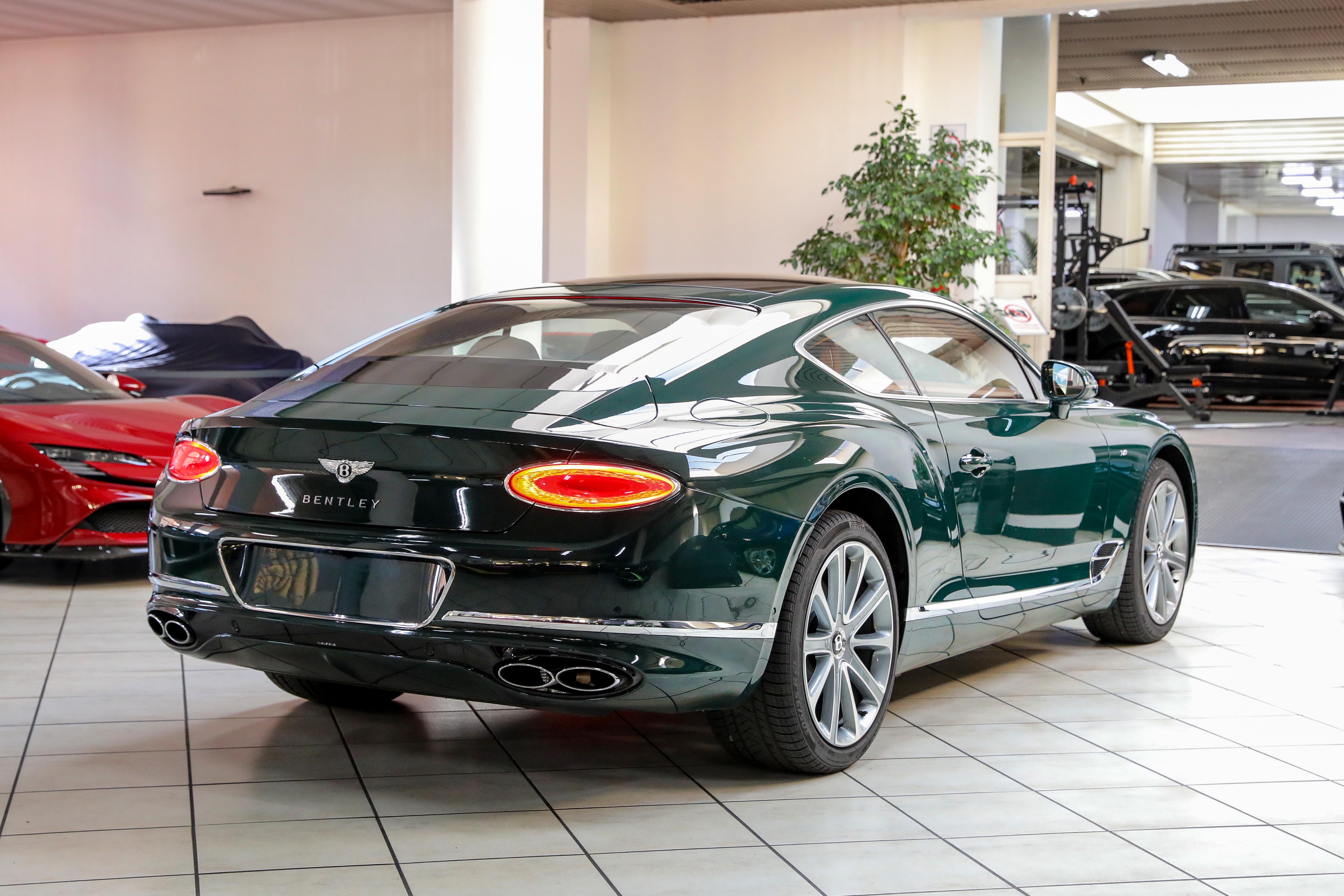 2021 Bentley Continental GT V8 angeboten von einem Fachhändler in Milan, Italien, Foto 13 von 20