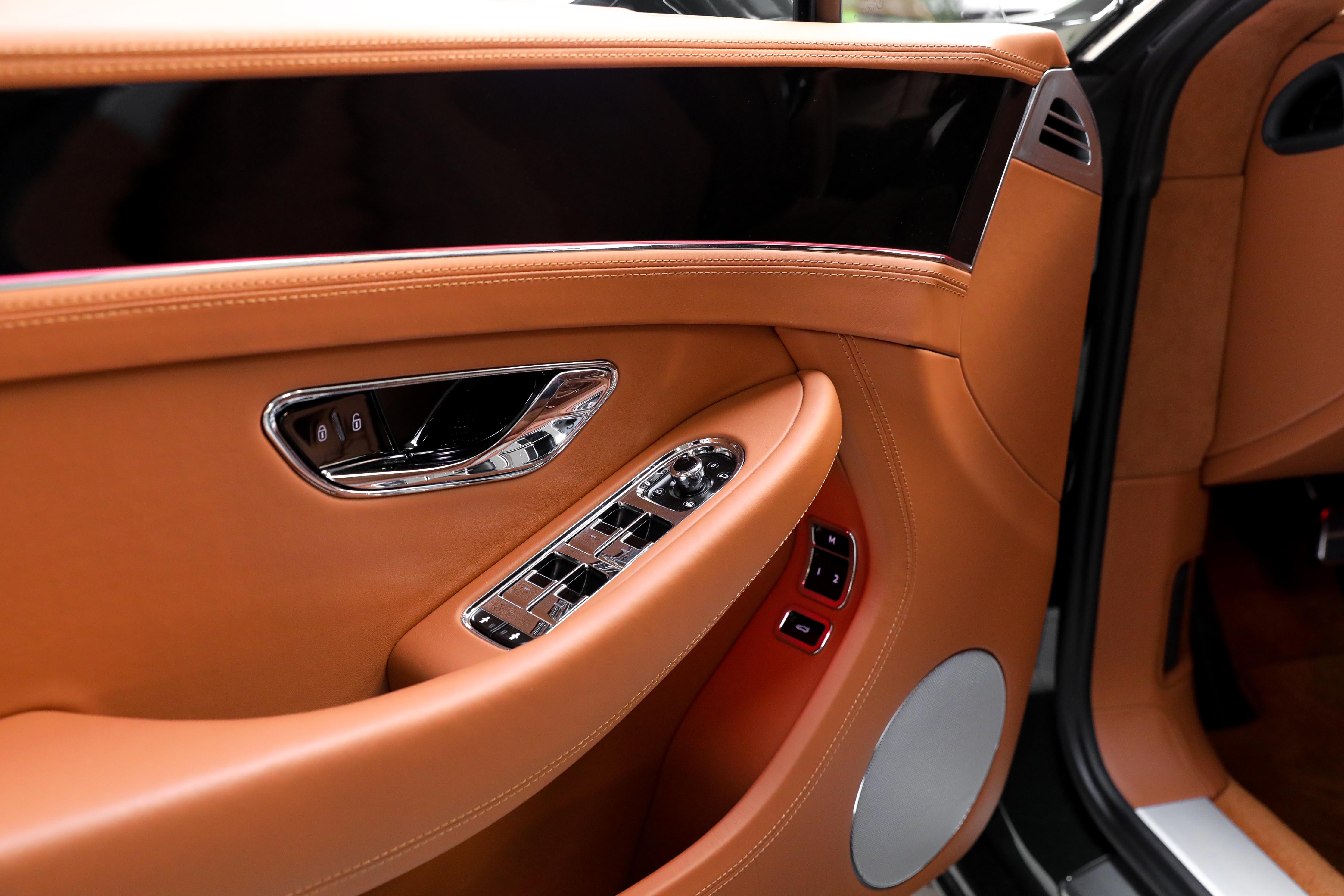2021 Bentley Continental GT V8 angeboten von einem Fachhändler in Milan, Italien, Foto 17 von 20