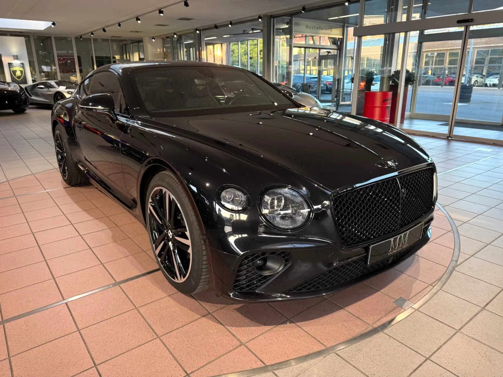 2021 Bentley Continental GT V8 Mulliner proposée par un concessionnaire spécialisé à Hannover, Allemagne, photo principale