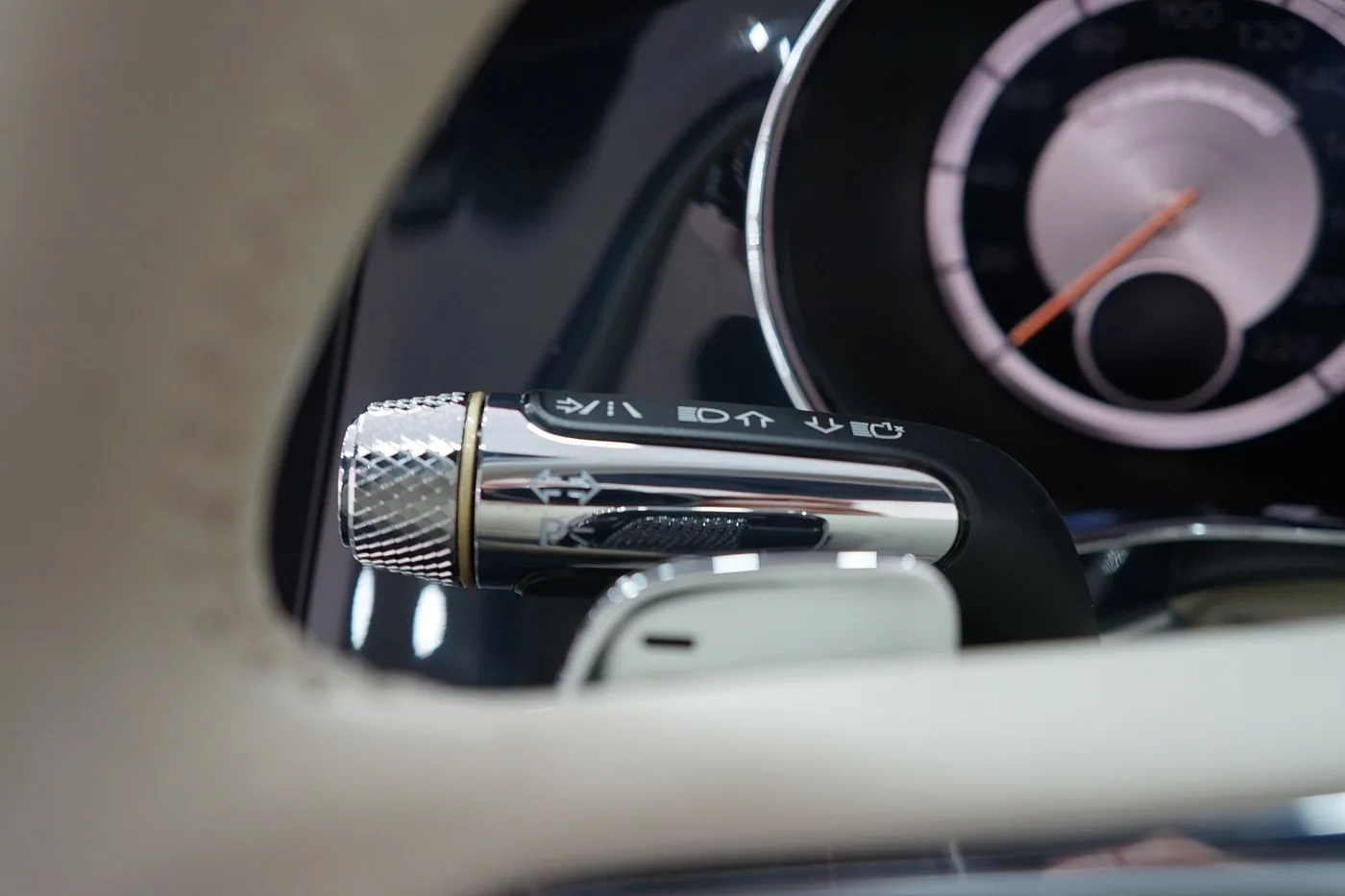 2021 Bentley Continental GTC Mulliner offered by a franchised dealer group in Ripley, United Kingdom, photo 22 of 25