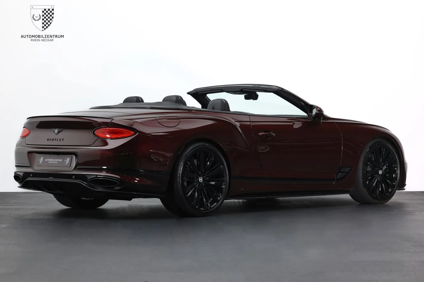 2021 Bentley Continental GTC Speed offered by a supercar dealer in Viernheim, Germany, photo 9 of 25