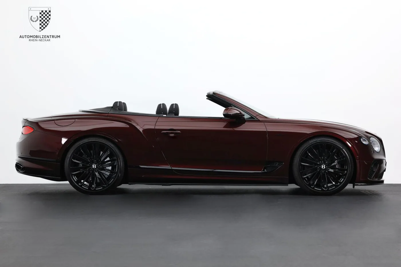 2021 Bentley Continental GTC Speed offered by a supercar dealer in Viernheim, Germany, photo 10 of 25