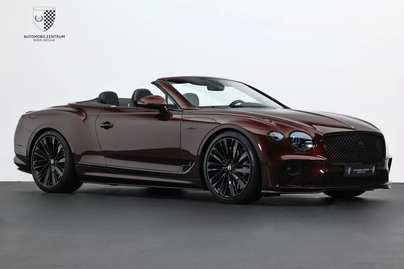 2021 Bentley Continental GTC Speed offered by a supercar dealer in Viernheim, Germany, photo 11 of 25