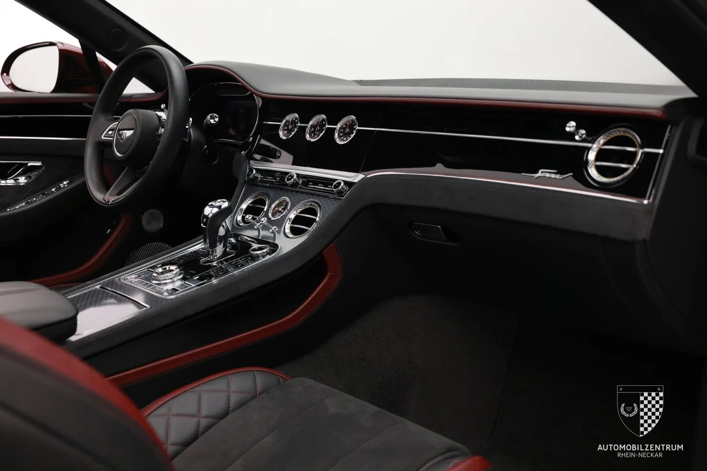 2021 Bentley Continental GTC Speed offered by a supercar dealer in Viernheim, Germany, photo 16 of 25