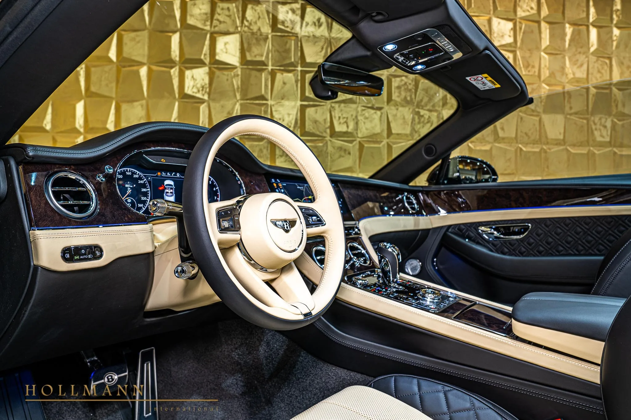 2021 Bentley Continental GTC V8, 13/22