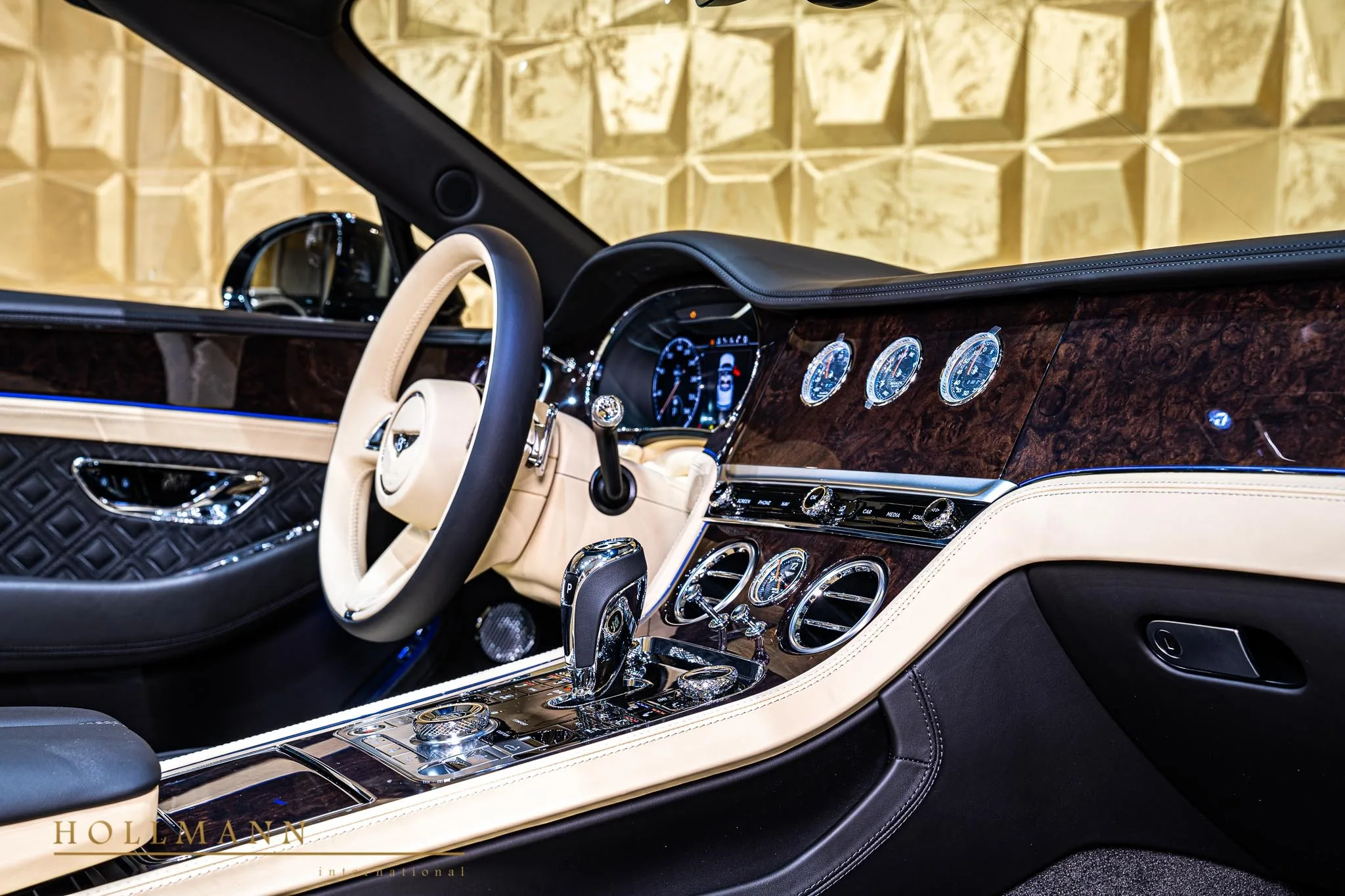 2021 Bentley Continental GTC V8, 15/22