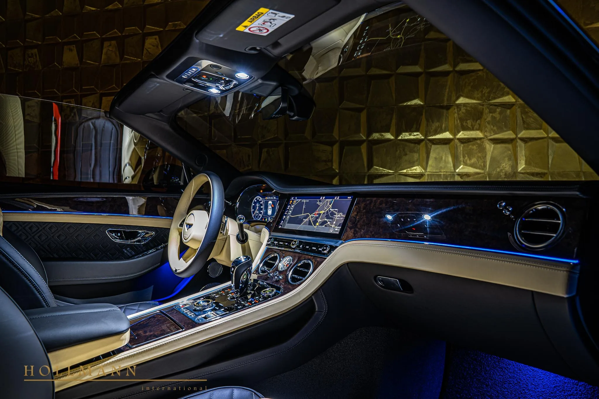 2021 Bentley Continental GTC V8, 17/22