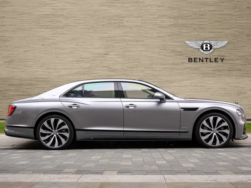 2021 Bentley Flying Spur, 5/30