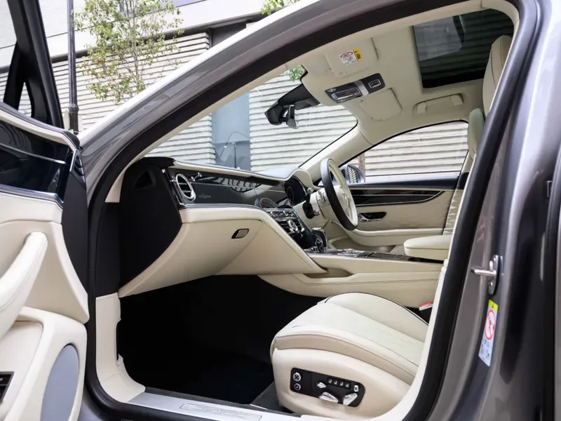 2021 Bentley Flying Spur, 13/30