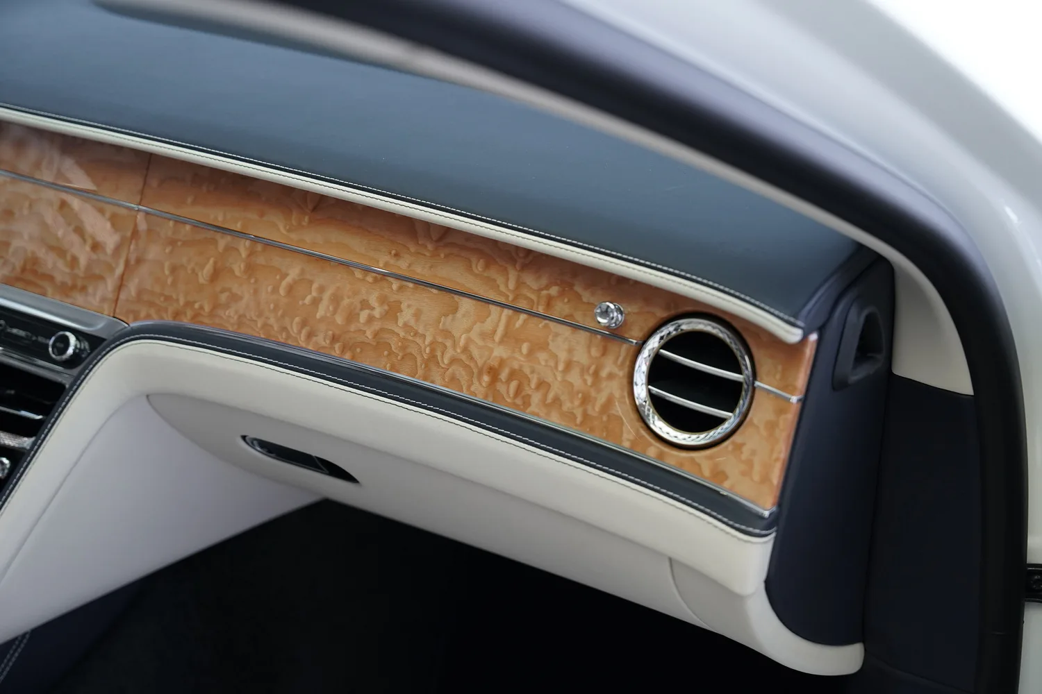 2021 Bentley Flying Spur Mulliner V8, 14/16