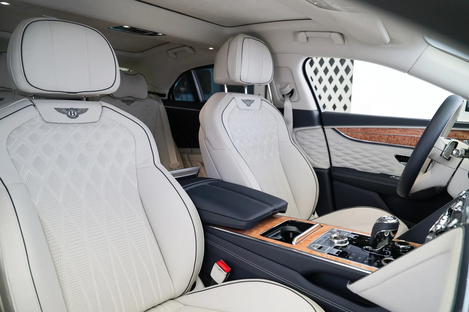 2021 Bentley Flying Spur Mulliner V8, 16/16