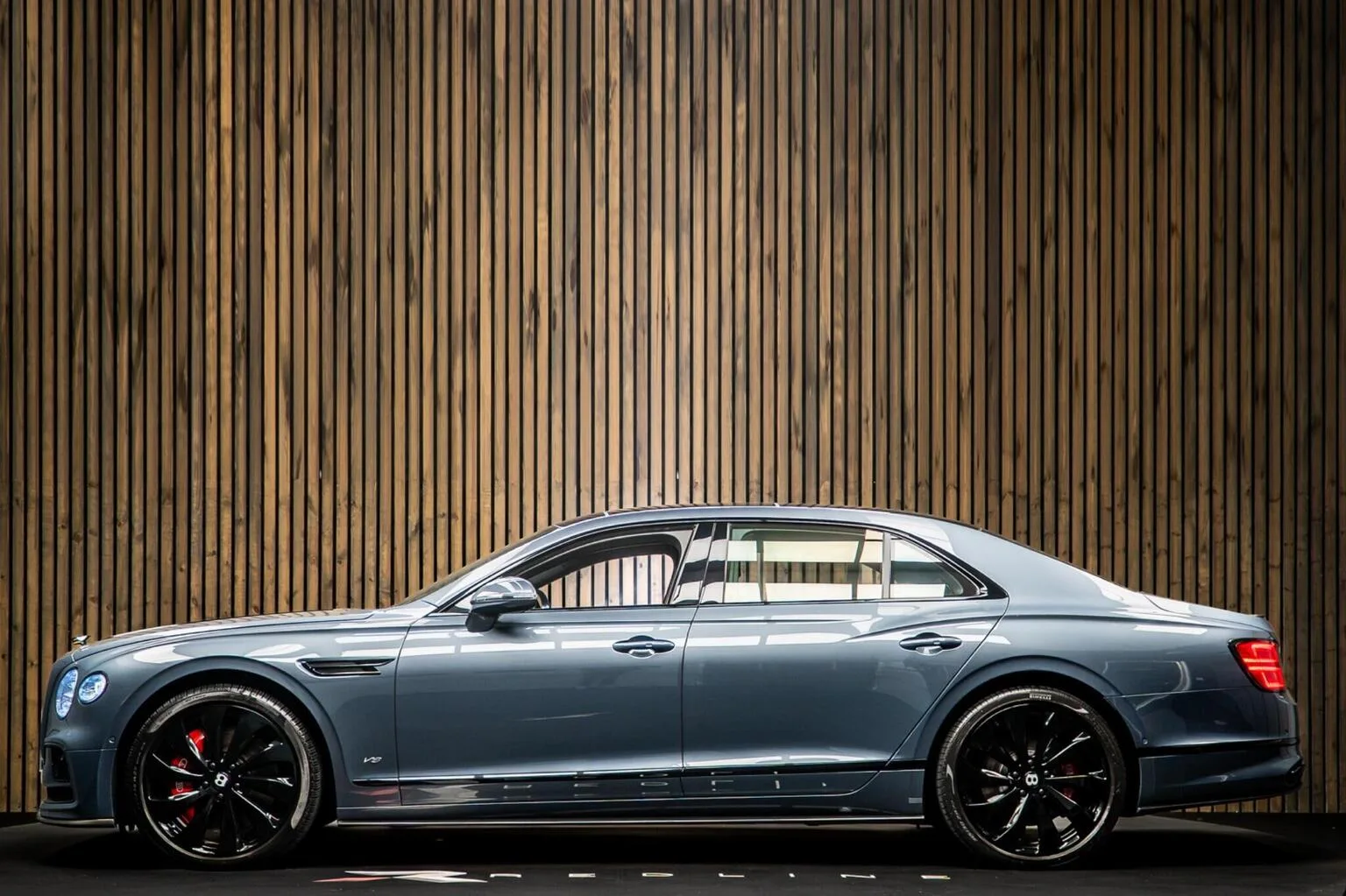 2021 Bentley Flying Spur V8, 7/30