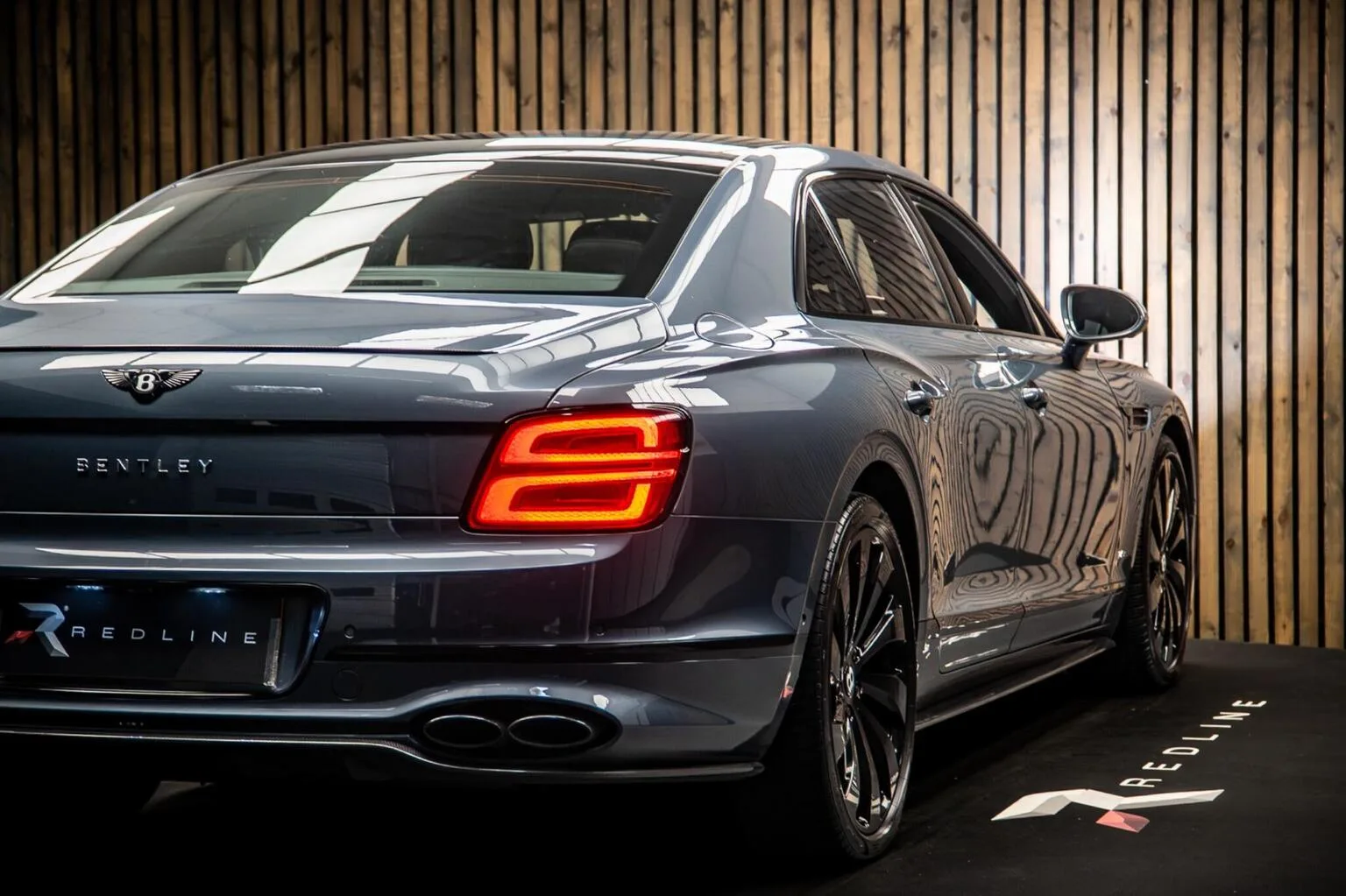 2021 Bentley Flying Spur V8, 20/30