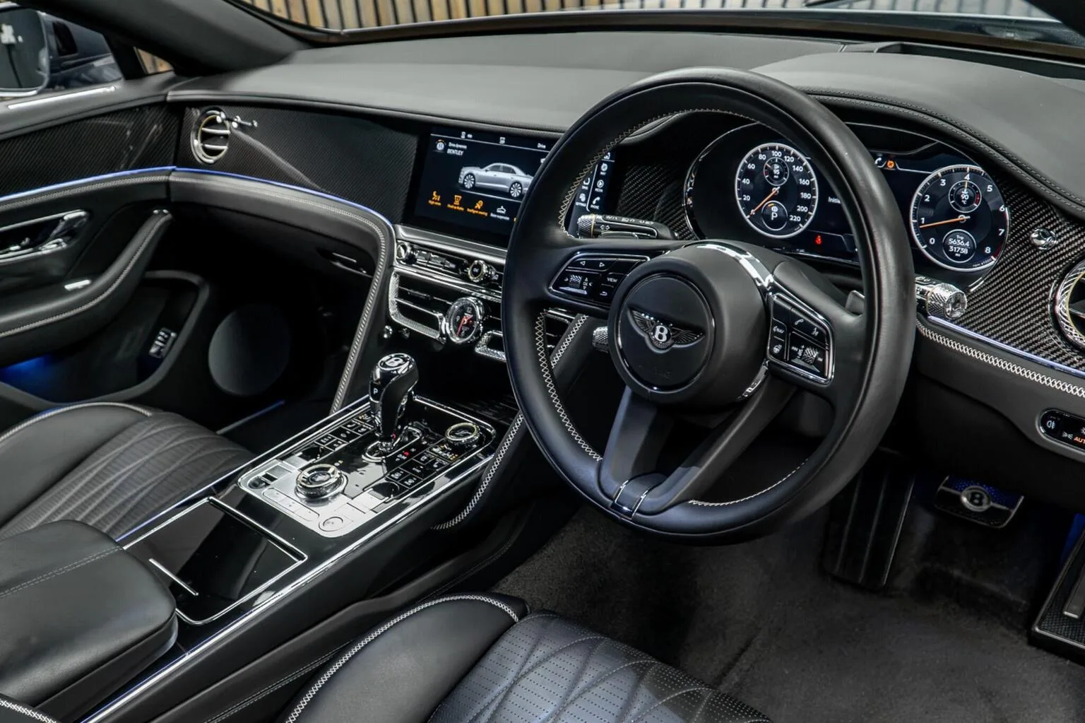 2021 Bentley Flying Spur V8, 22/30