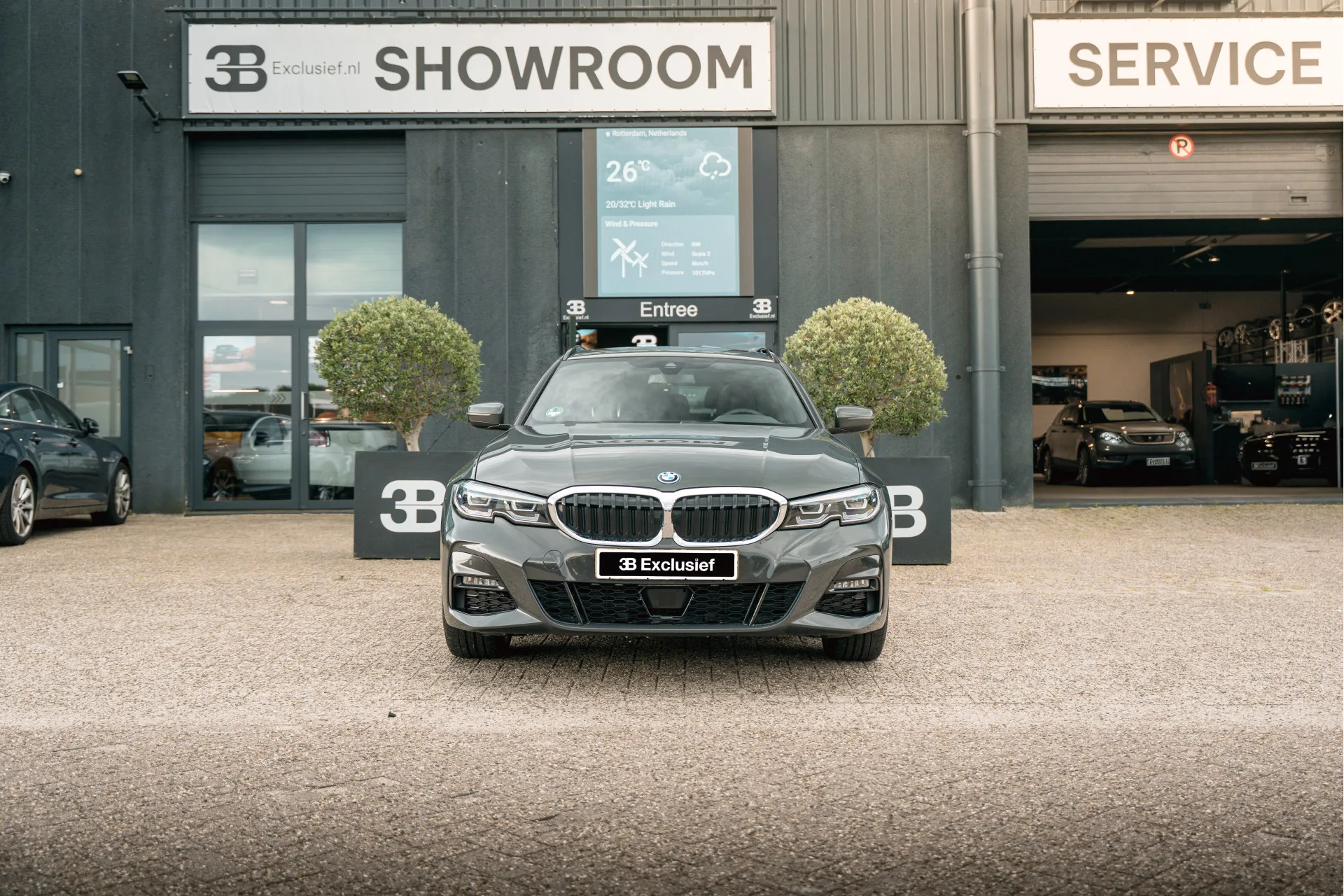2021 BMW 330e Touring, M Sport, 29/30