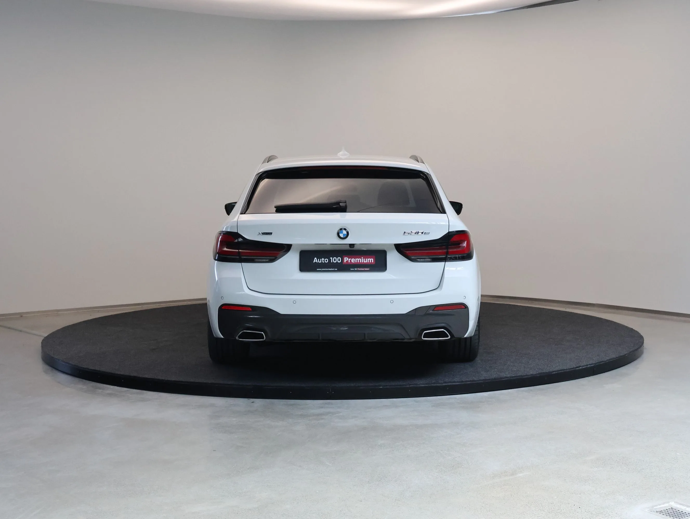 2021 BMW 530e xDrive Touring, M Sport, 7/23