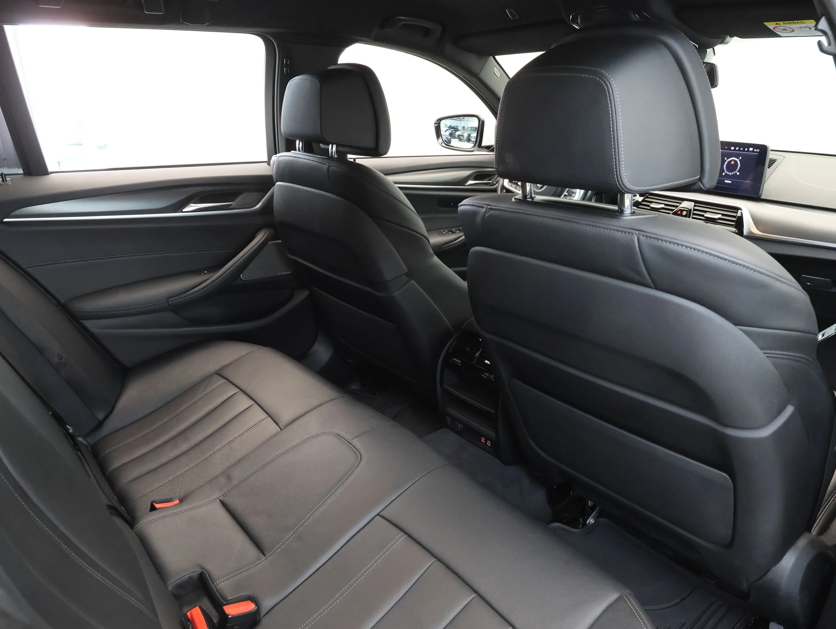 2021 BMW 530e xDrive Touring, M Sport, 18/23
