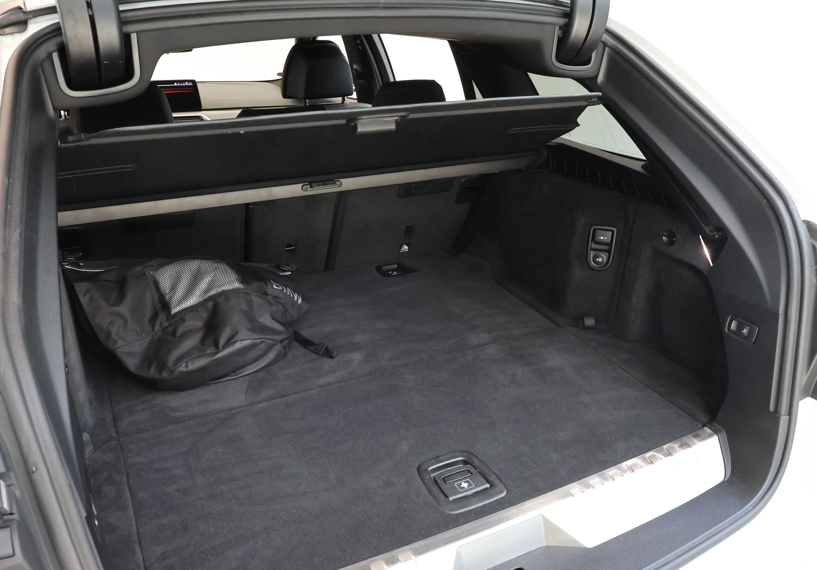 2021 BMW 530e xDrive Touring, M Sport, 23/23